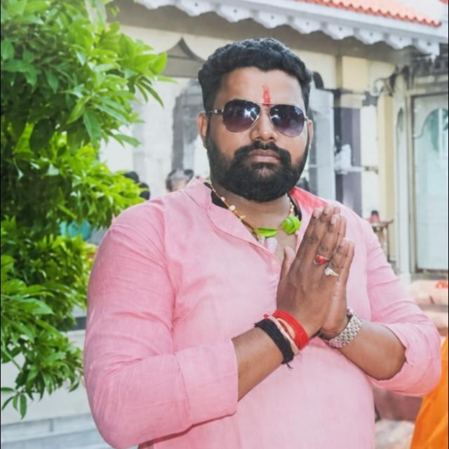 Kundan, the mess manager